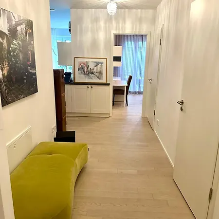 Eastside Apartman *